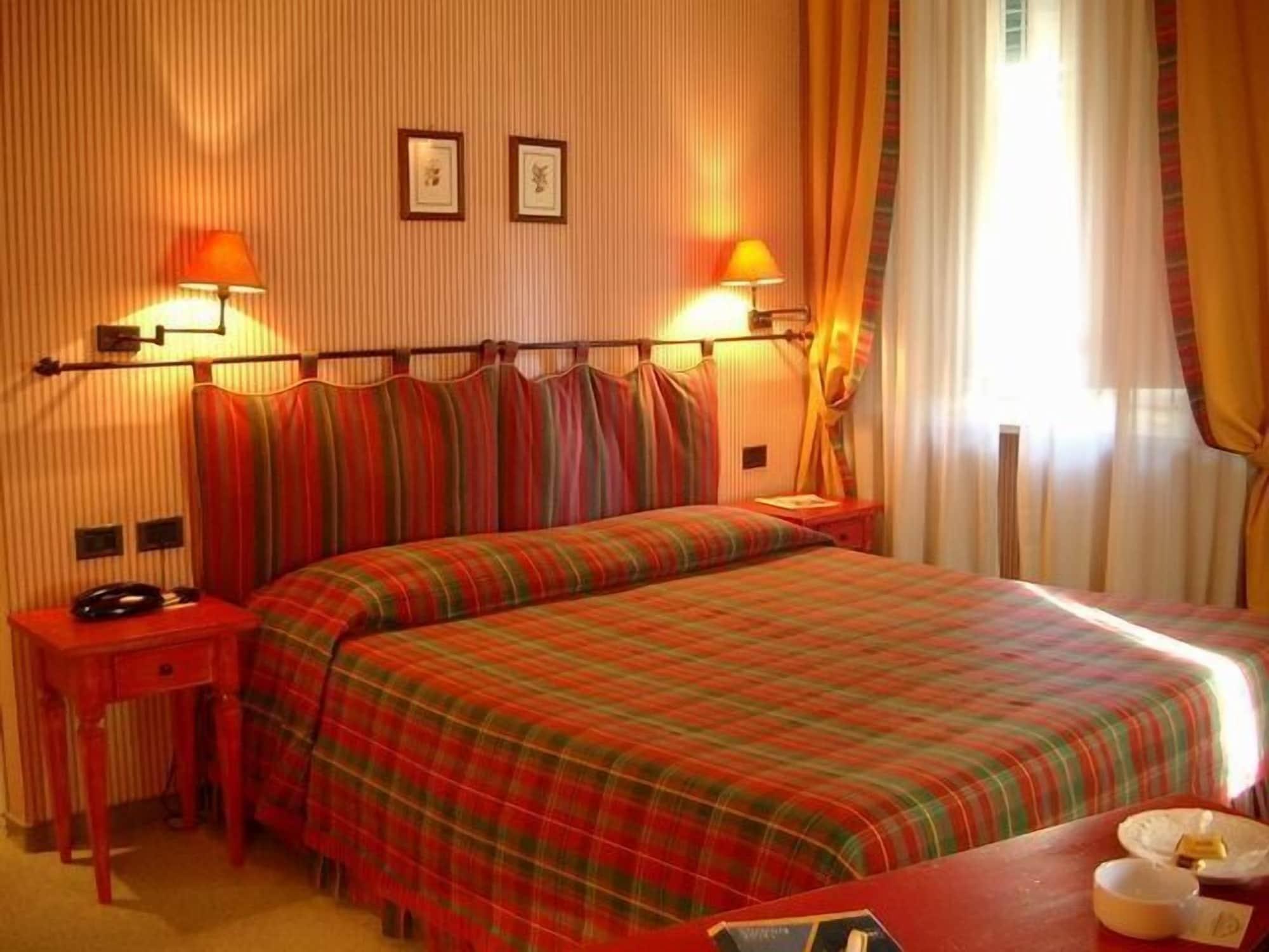 Villa Romantica Lucca Esterno foto